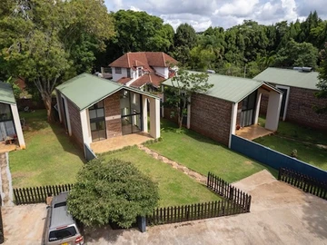 4 Bedroom Flat & Apartment