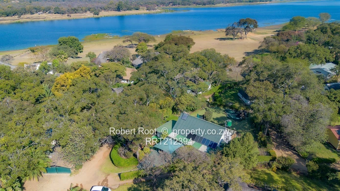 Lakeside Oasis – Ideal Family Home (Sole Mandate)