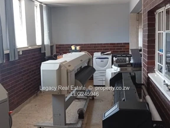 Strategic Warehouse And Office Complex Near Bulawayo CBD,High-Yield Commercial Property For Sale.