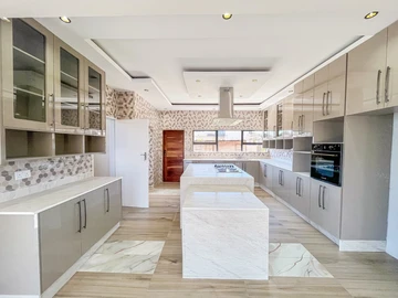5 Bedroom Townhouse Complex