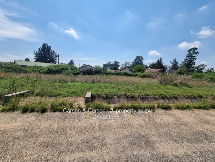 Fully serviced in good location...