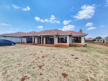 5 Bedroom House