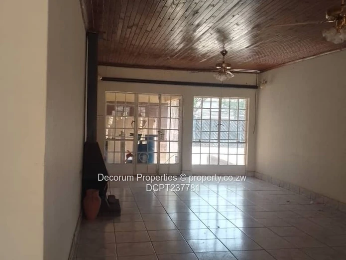 Spacious 4-Bedroom House for Rent in Vainona, Harare North