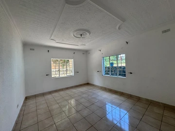 8 Bedroom House
