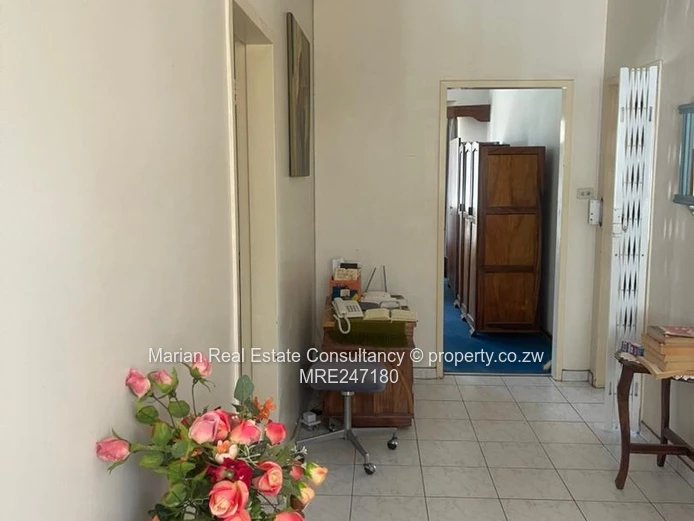  Newton West, 3 Bedroom Home  For Sale 