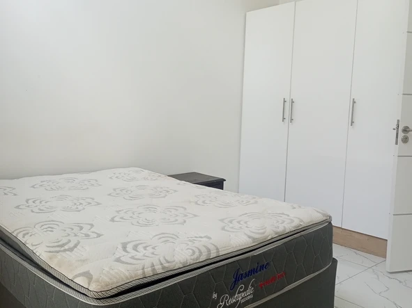 3 Bedroom Flat & Apartment