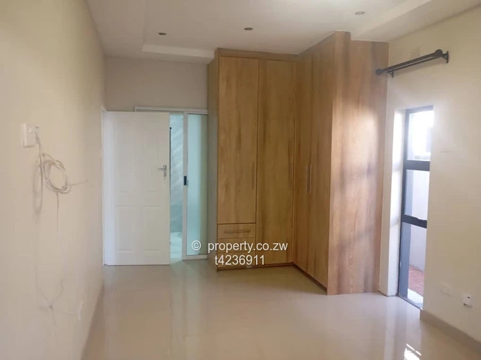 Strathaven Townhouse to rent 