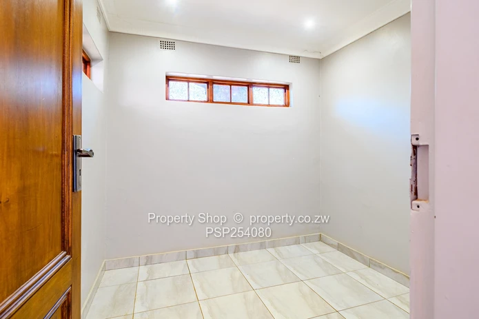 Chisipite 3-Bed Home with Sunroom, Garage & Solar