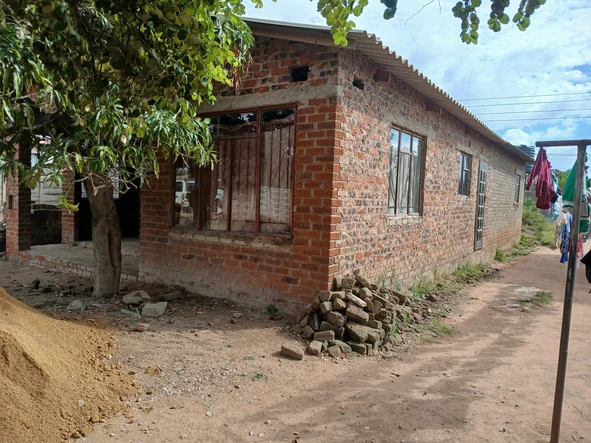 House for sale in waterfalls 