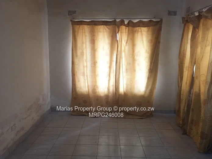 Fully Furnished 3-Bed Townhouse with Borehole, St Marys