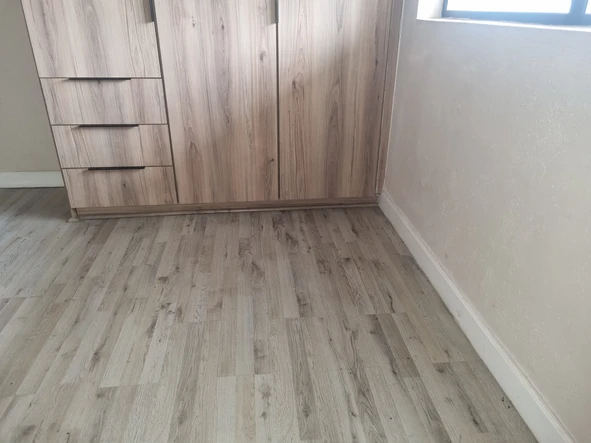 3 Bedroom Flat & Apartment