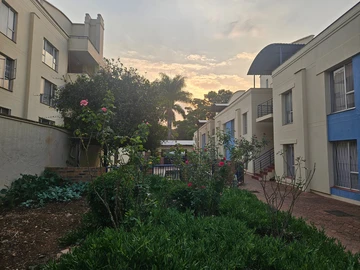 3 Bedroom Flat & Apartment