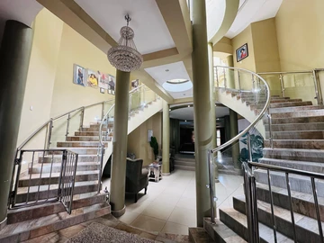 7 Bedroom Townhouse Complex