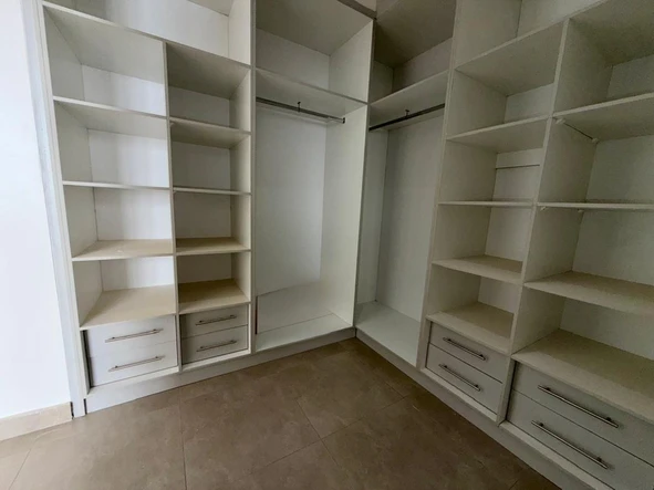 4 Bedroom Garden Flat