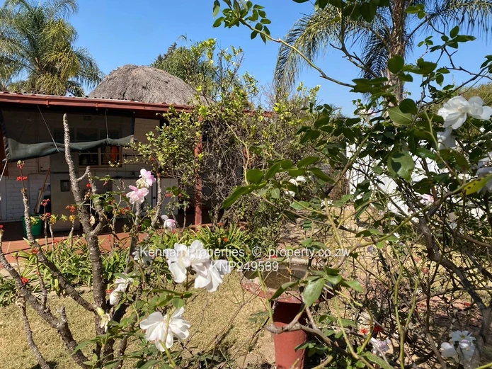 Charming 2-Bedroom Self-Contained Cottage