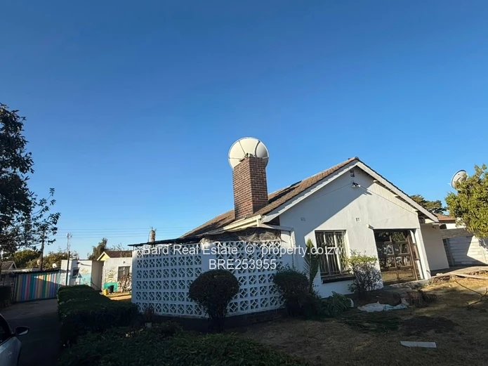 Spacious 3-Bedroom House for Rent in Prime Mabelreign Area.