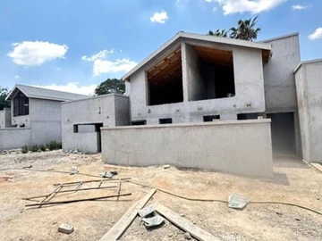 6 Unit Townhouse Complex