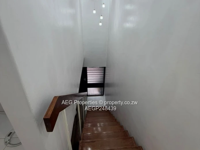 2 bed flat for sale  Avondale 