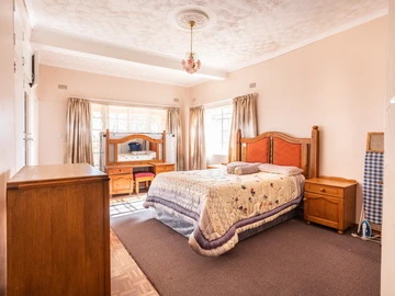 Commercial & Industrial Land