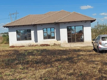 Prime 2000 m² Land in Norton with Utilities & Road Access