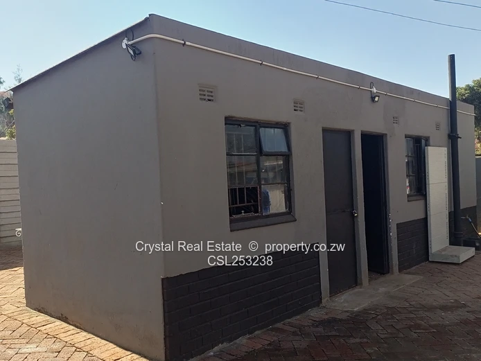 Emerald Hill Offices, Along Lomagundi Road (Sole Mandate)