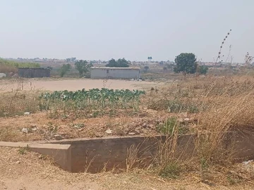 Commercial & Industrial Land