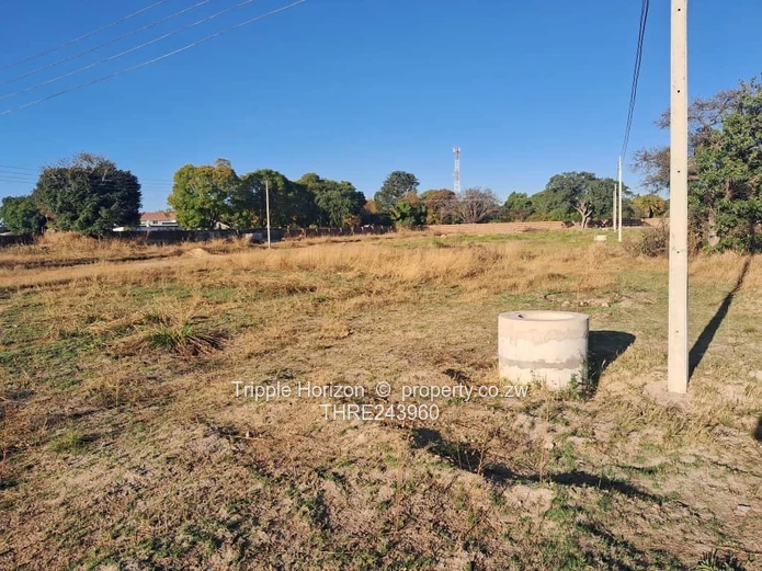 Greendale 530 m² Stand — Main Road Frontage, Municipal Water & Sewer