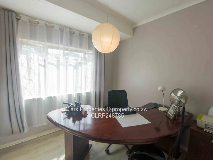 Wonderful Family Home Plus Spacious Cottage (Sole Mandate)