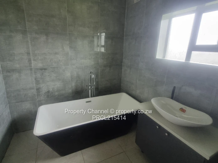 Elegant 5-Bedroom Home With Cottage in Mt Pleasant Heights,