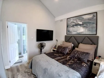 2 Bedroom Garden Flat
