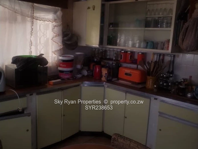 Hatfield House For Sale 