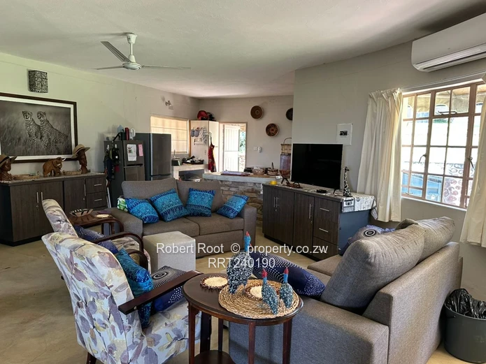 Exceptional Lifestyle Property on a Large 3,720 sqm Plot