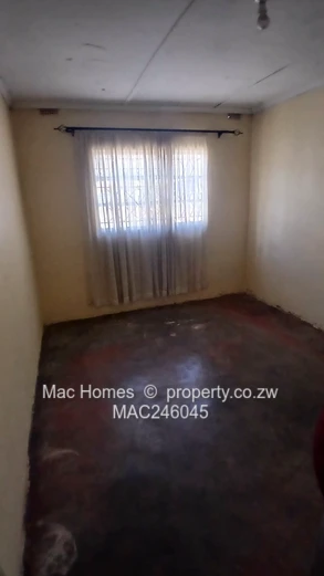 4-Bed Home for Rent in Zengeza — Spacious 750m² Plot with Fireplace