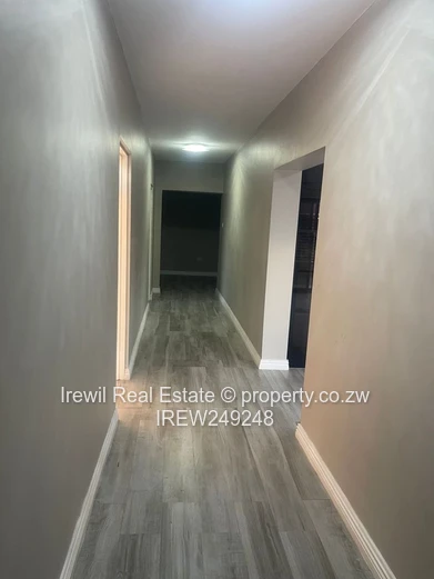 Neat 4 Bed in Mabvazuva 