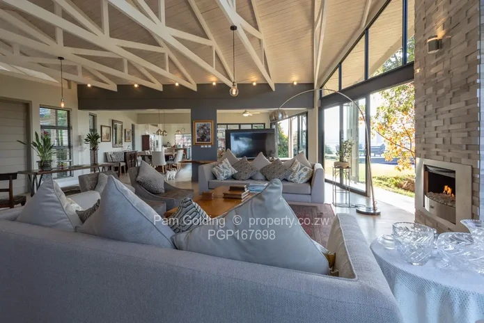 Contemporary Home On Price Drive - Exquisite Views