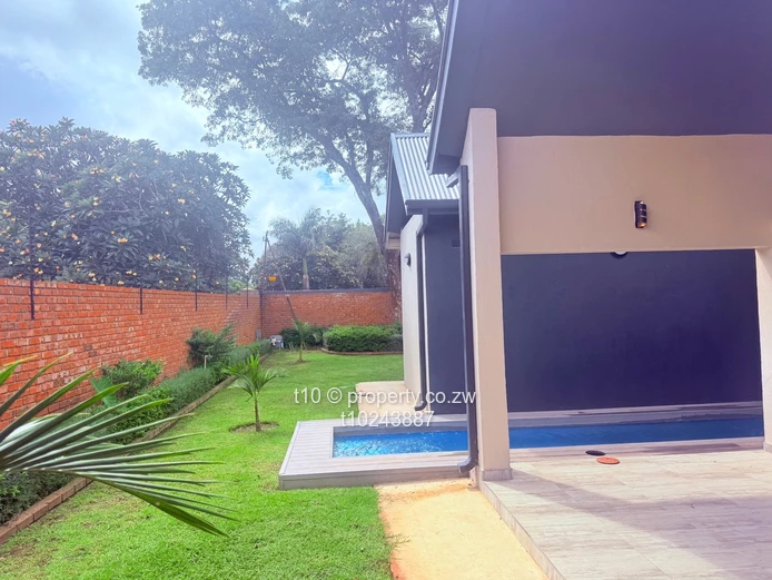 Townhouse to rent in Mt Pleasant 