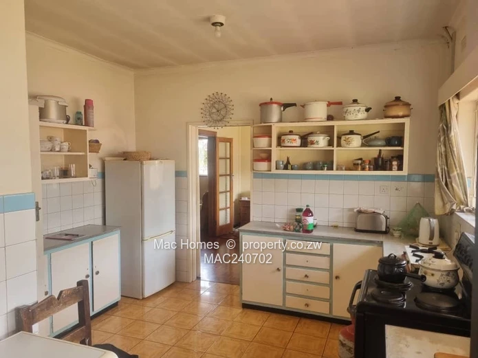 Well Located Hillside House for Sale (Sole Mandate)