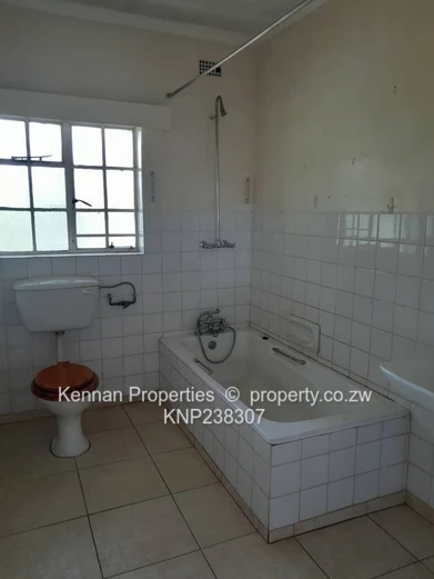 Cottage for Sale in a Well-established Retirement Complex (Sole Mandate)