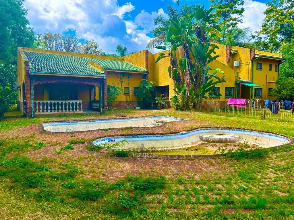 4 Bed Houses for Sale in Hillside PGP167541