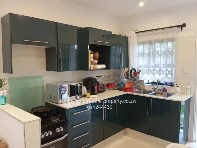 Charming 2-Bed Garden Flat—Avondale West