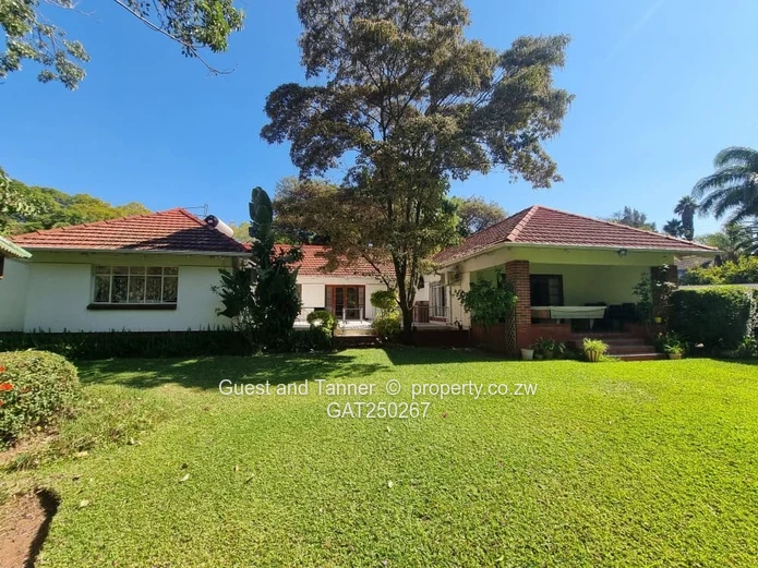 Luxury 4-Bedroom Family Estate on 1 Acre with Tennis Court & Pool | Hillside, Bulawayo