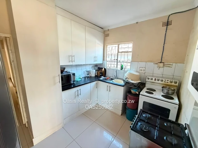 Conveniently Located Warren Park 1 House for Sale| Deeds Available