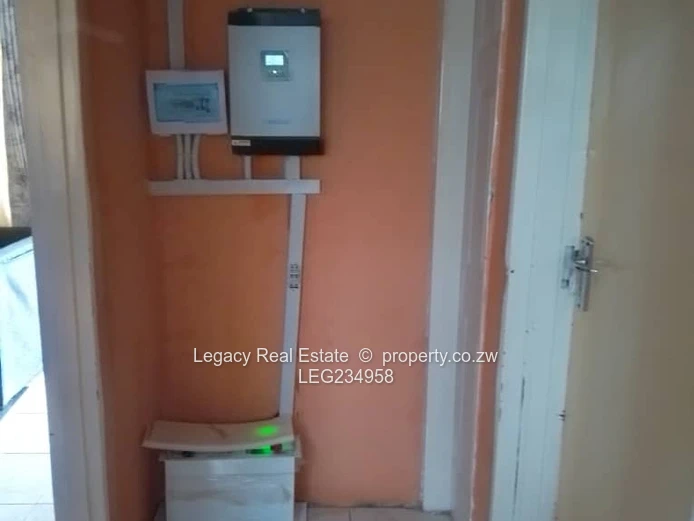 Ruwa Old Windsor 2-Bedroom Cottage for Rent