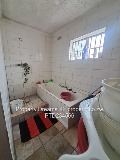 4 Bedroom house to let