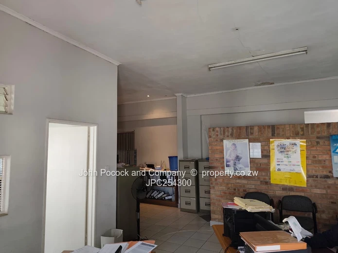 Workshop and office space in Prime Belmont Area