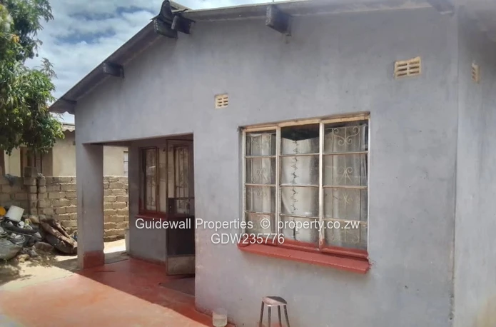 7 roomed house for sale in Glenview 1 with deeds