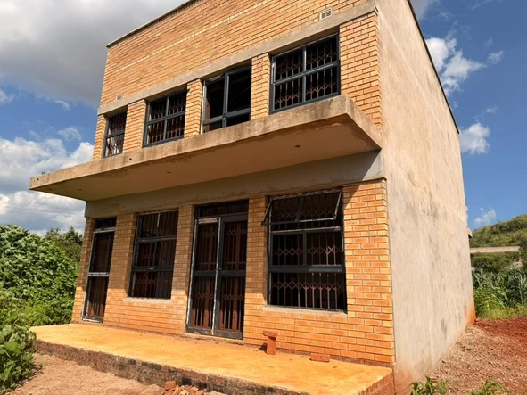 Commercial & Industrial Land