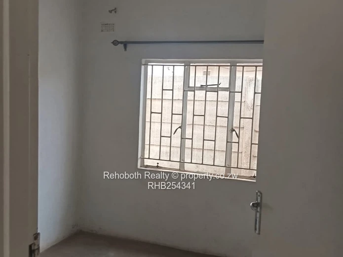 Accessible 2-Bed House in Budiriro – Water Tank & Walled