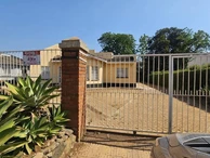 4 Bedroom Flat & Apartment