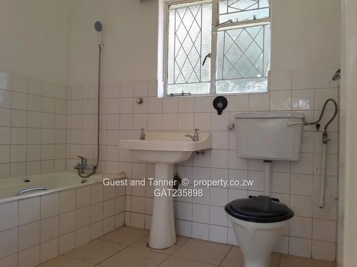3 Bedroom House for Rent in Hatfield - Rates included